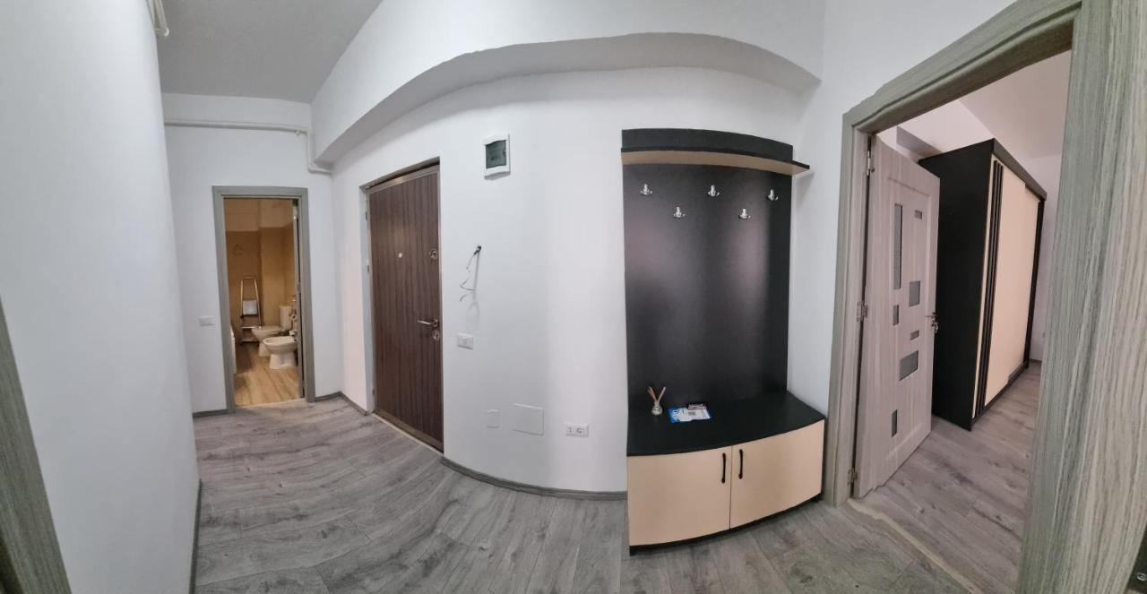 Apartament Mihaela Ramnicu Valcea Exterior photo