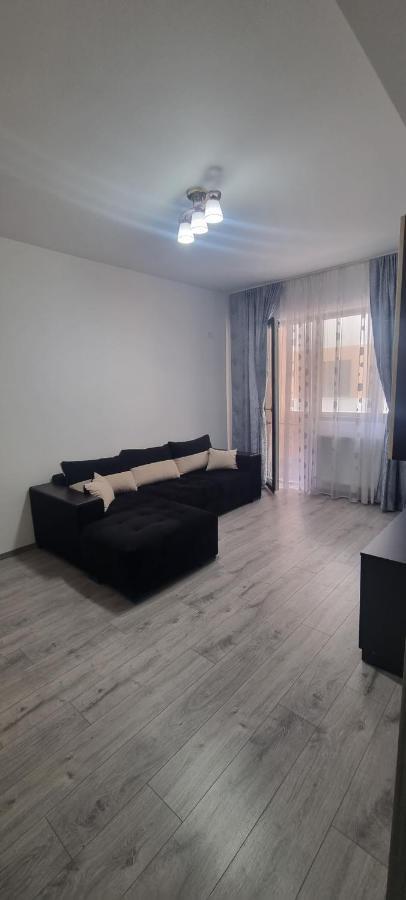 Apartament Mihaela Ramnicu Valcea Exterior photo