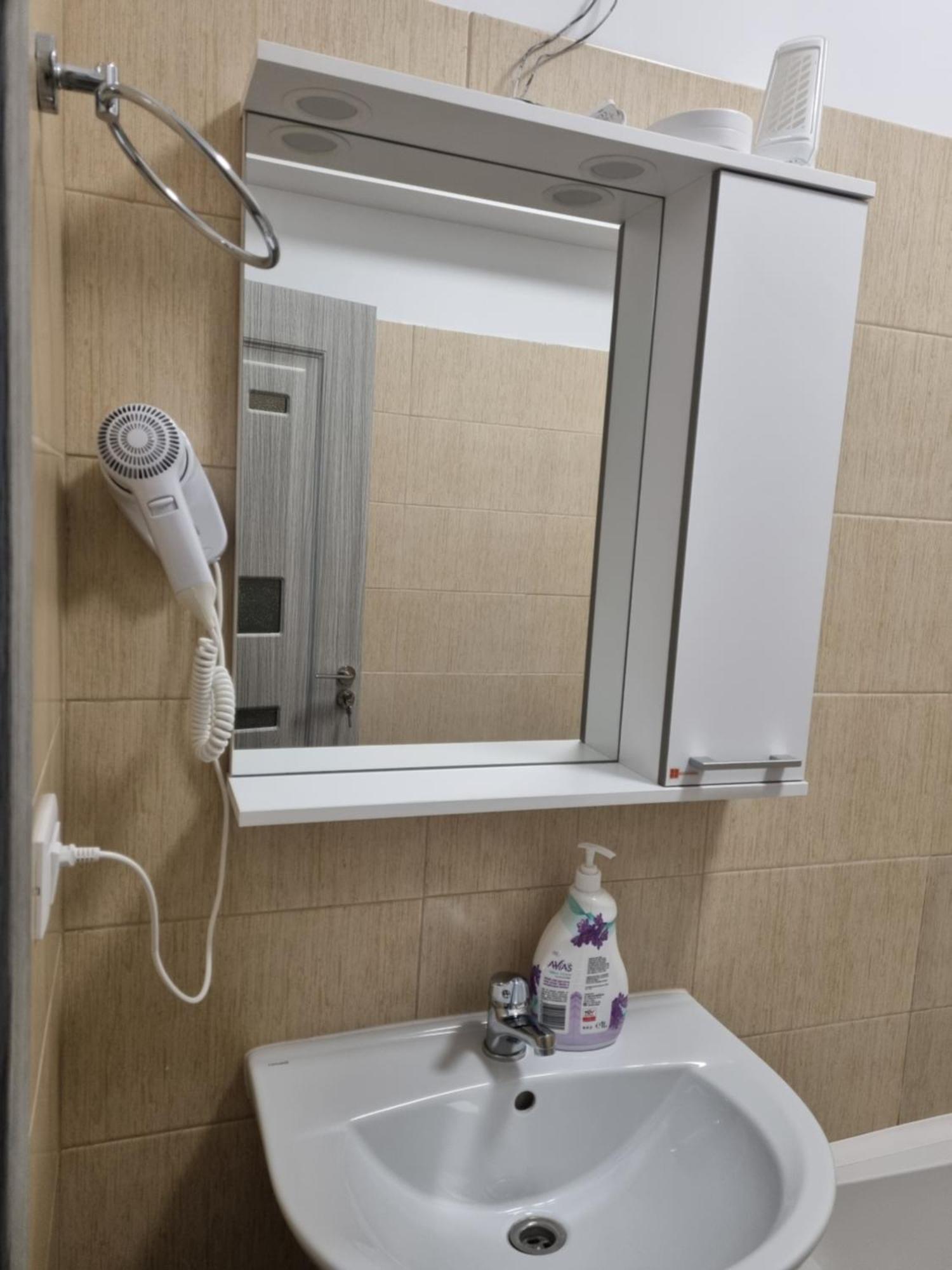 Apartament Mihaela Ramnicu Valcea Exterior photo
